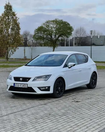 seat małopolskie Seat Leon cena 68900 przebieg: 83000, rok produkcji 2016 z Wieliczka